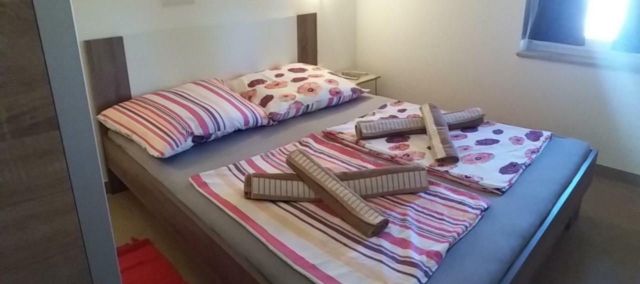 Apartmani B&B Ližnjan Kültér fotó