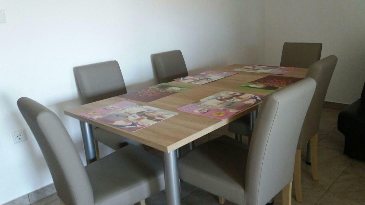 Apartmani B&B Ližnjan Kültér fotó