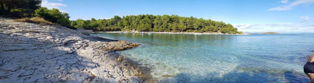 Apartmani B&B Ližnjan Kültér fotó