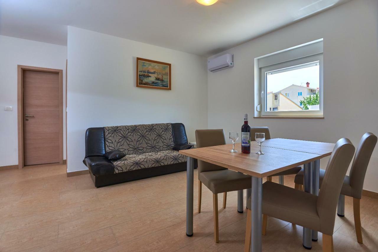 Apartmani B&B Ližnjan Kültér fotó