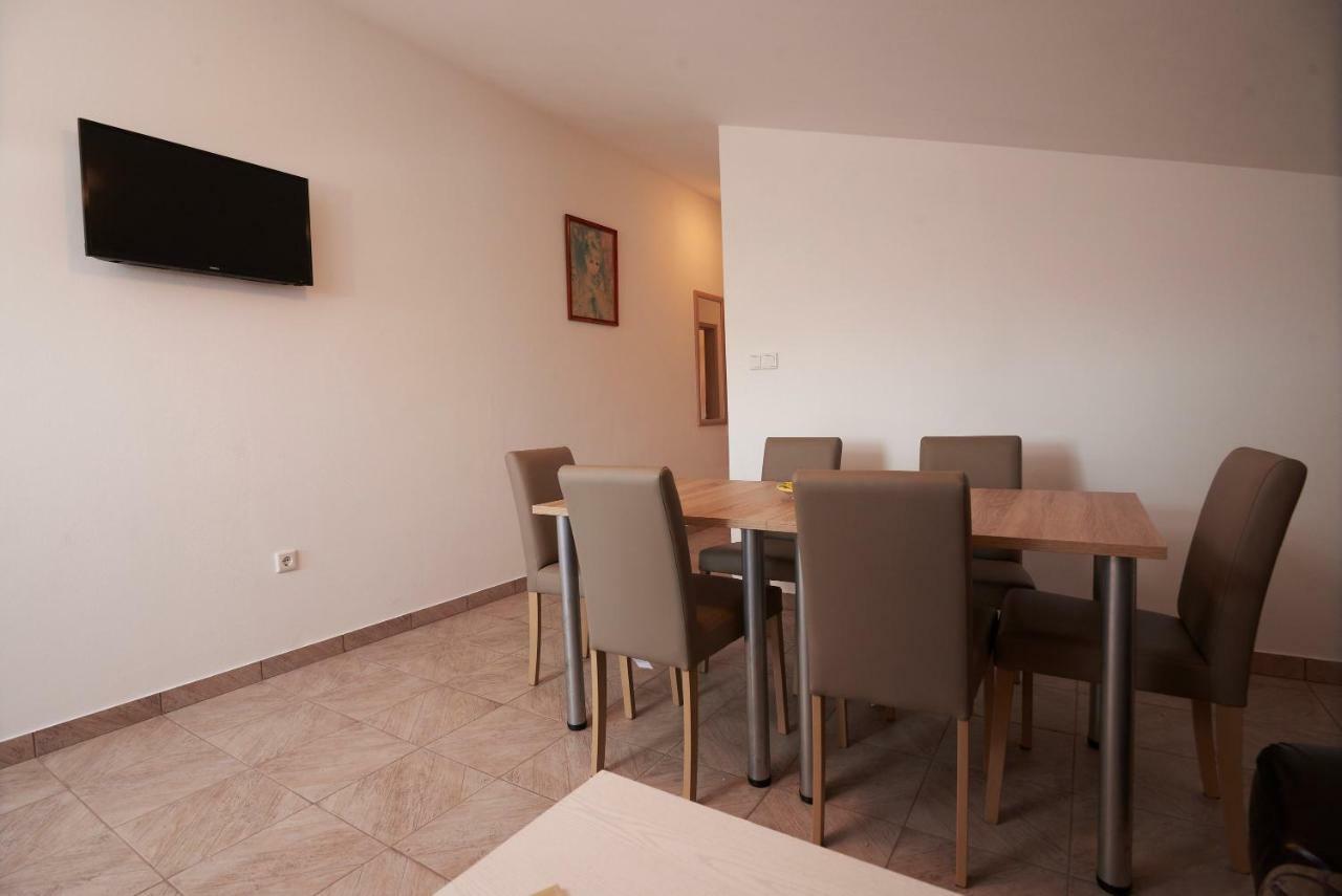 Apartmani B&B Ližnjan Kültér fotó