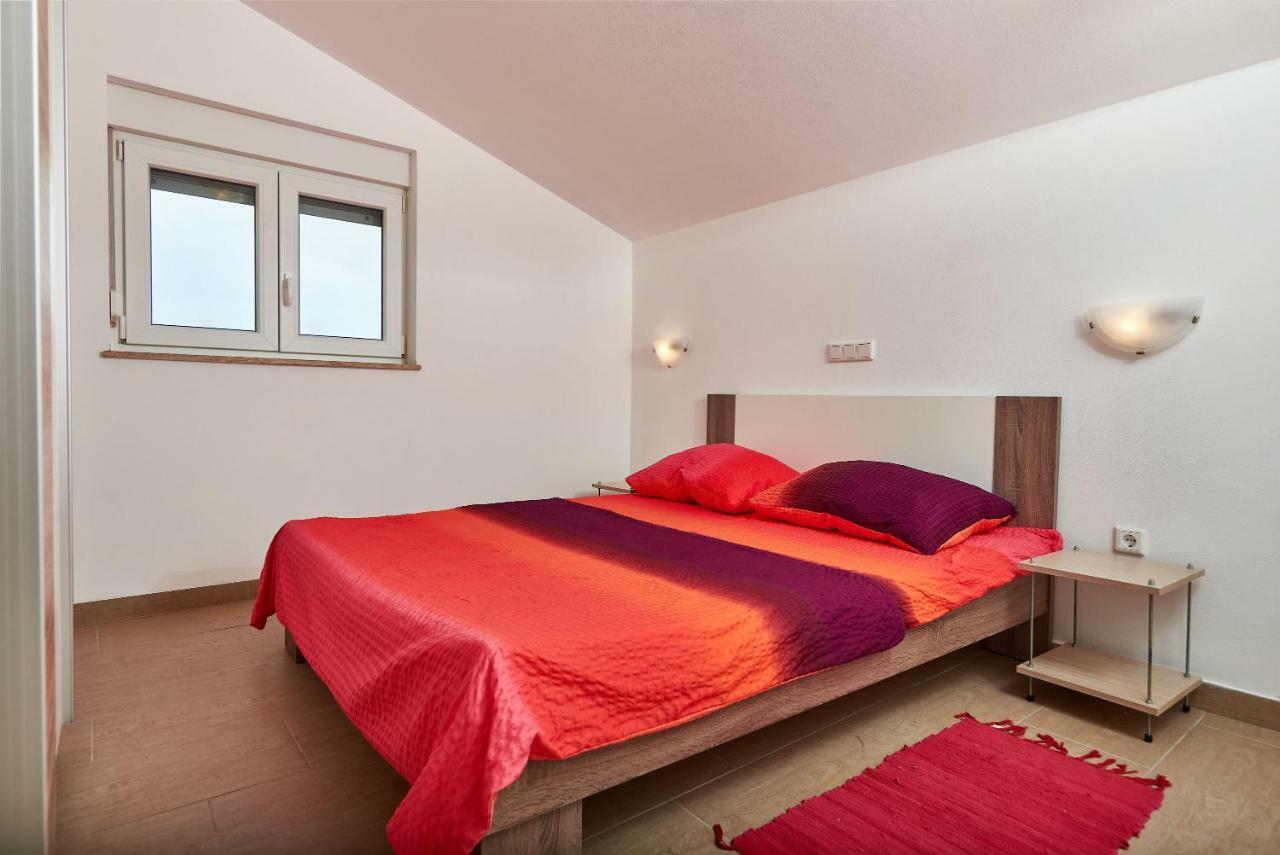Apartmani B&B Ližnjan Kültér fotó