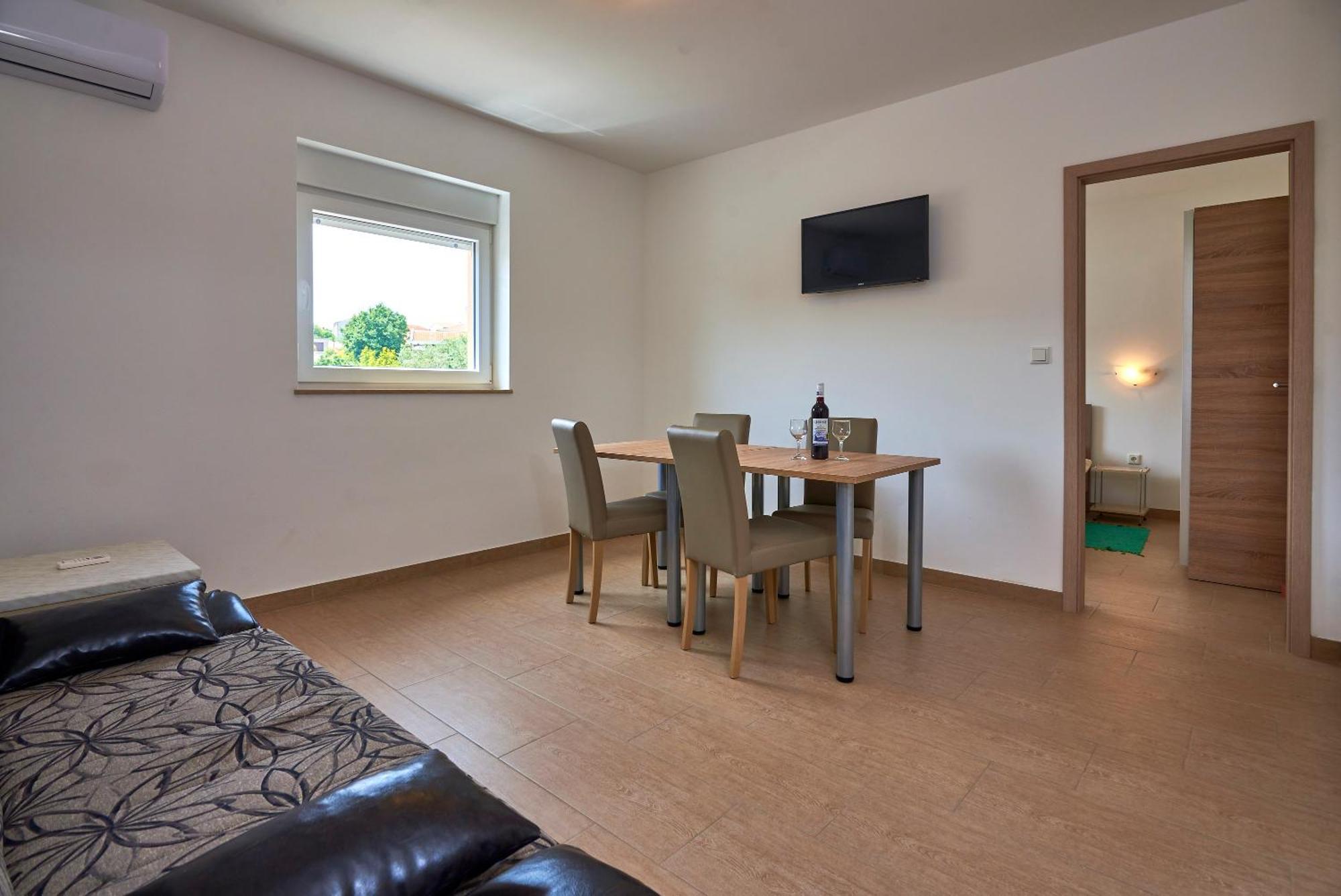 Apartmani B&B Ližnjan Kültér fotó